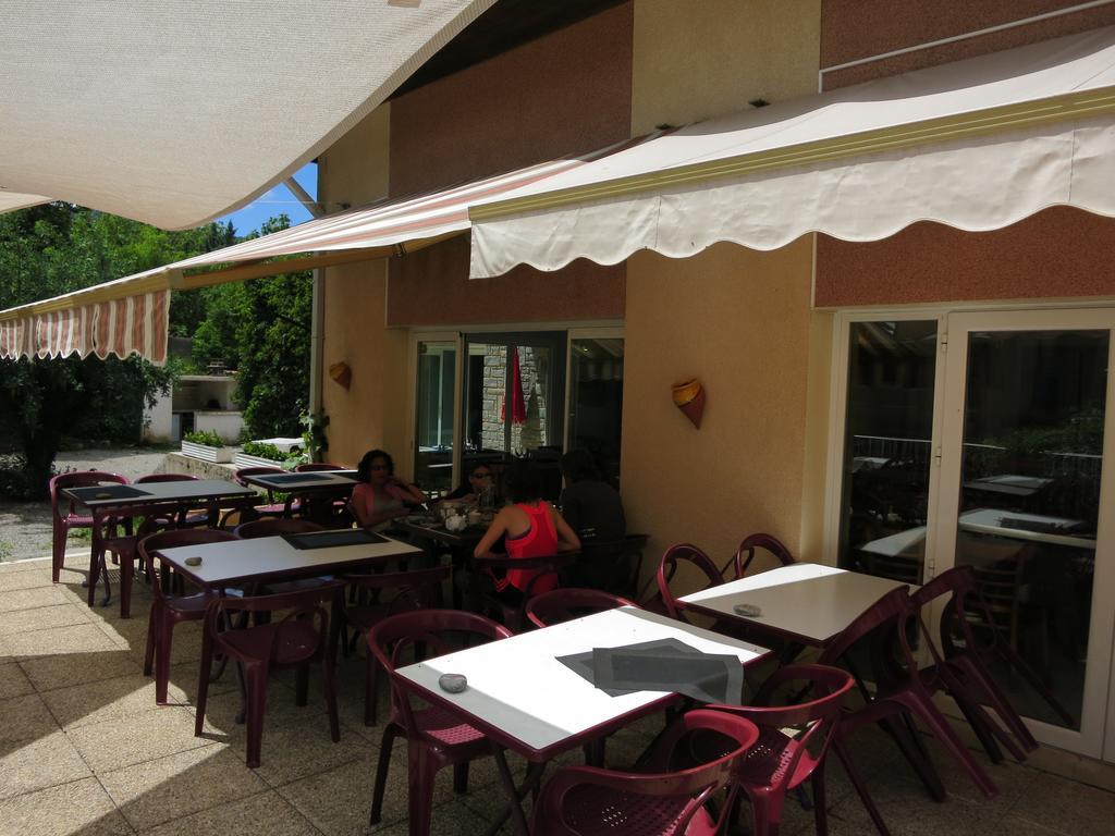 Le Pidanoux 2* Saint-Julien-du-Verdon